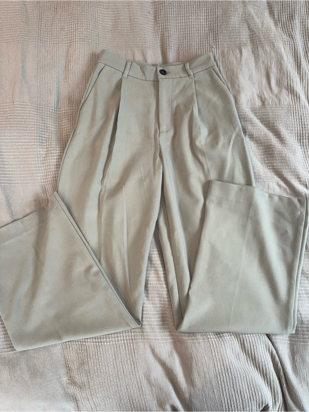 Zara women’s Wide-Leg pants in Olive - Picture 7 of 7